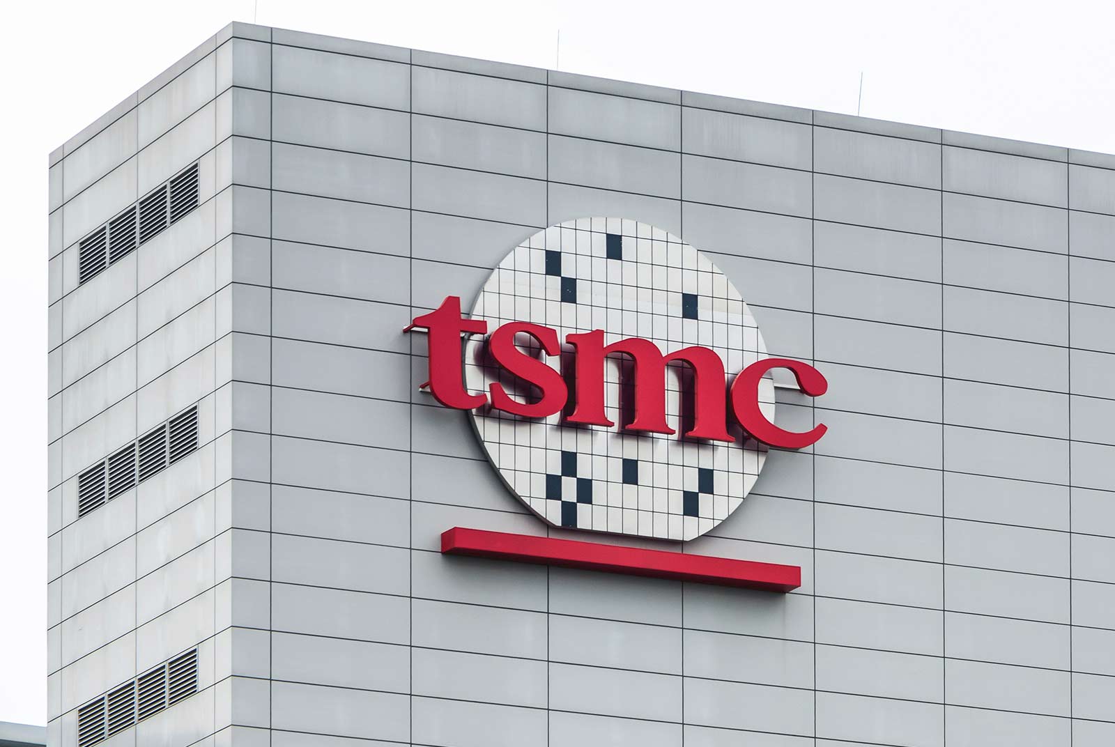 TSMC losing value: Warning bells for the global semiconductor industry
