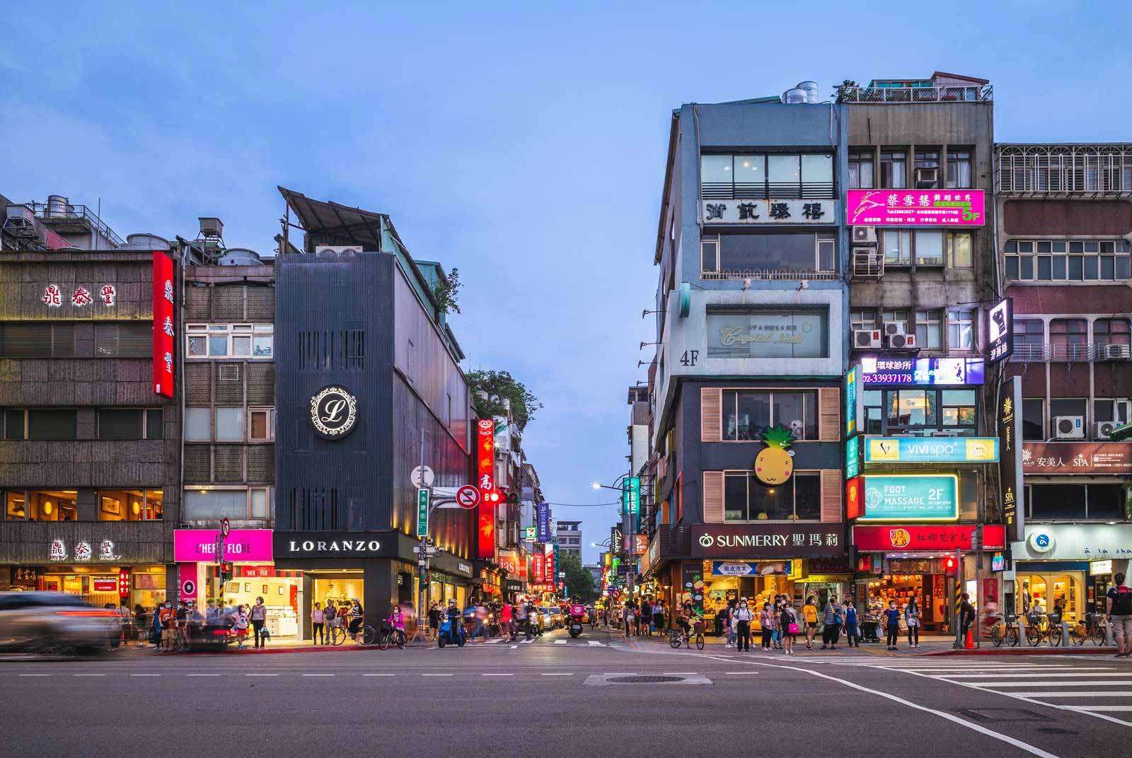 The Beauty of Long Dong, Taiwan's Hidden Paradise • We Blog The World