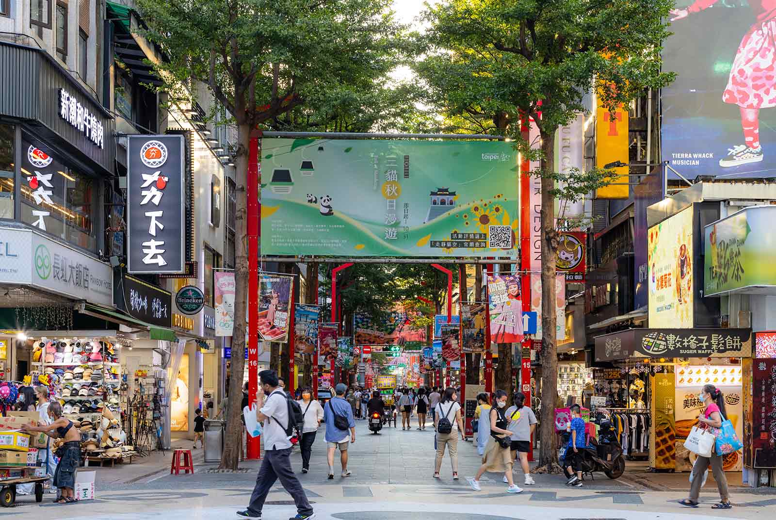 Ximending: A Shopper's Heaven with a Dash of Tradition and Trendiness