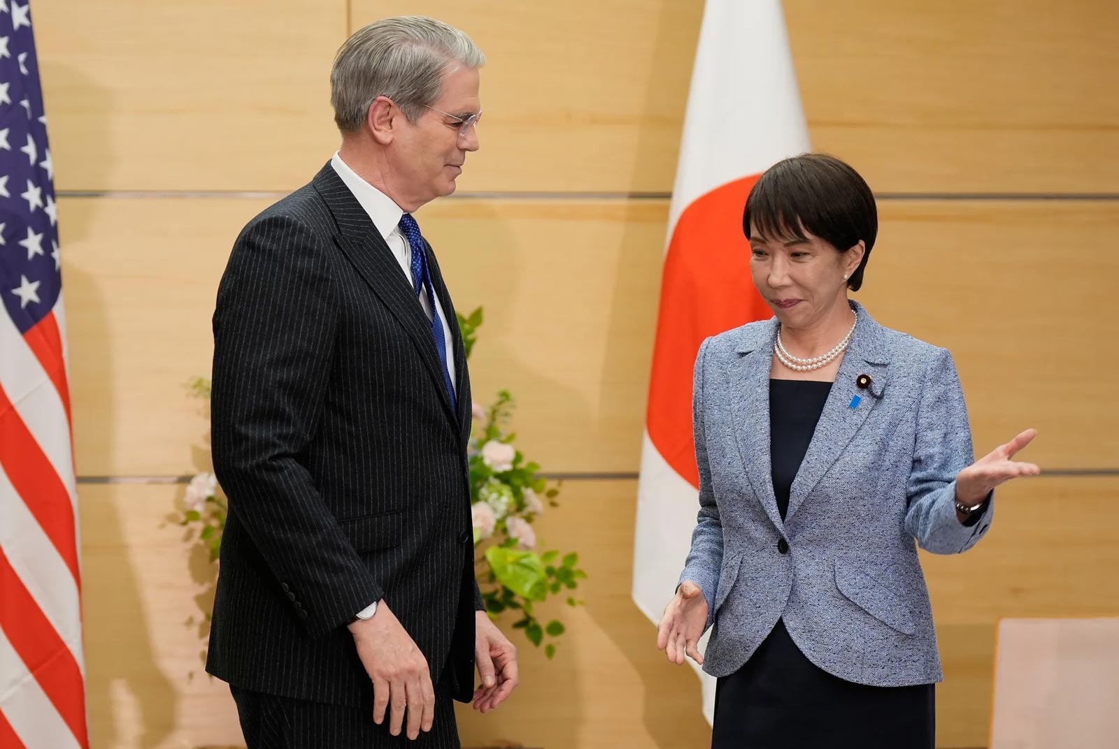 US and Japan Coordinate Yen Defence Against Speculators