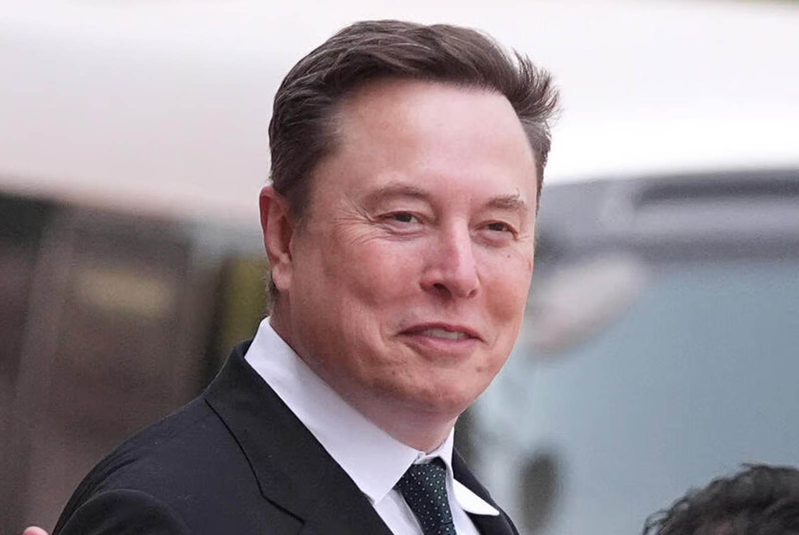 Elon Musk Pledges SpaceX Shares to Every American Child
